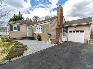 169 Dunhams Corner Rd, East Brunswick, NJ 08816