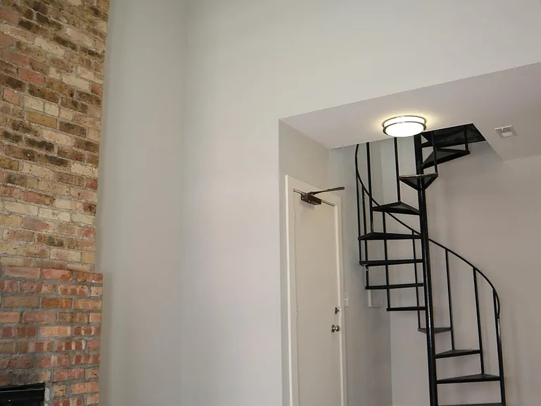 2306 N Clark St #4N — Photo 8