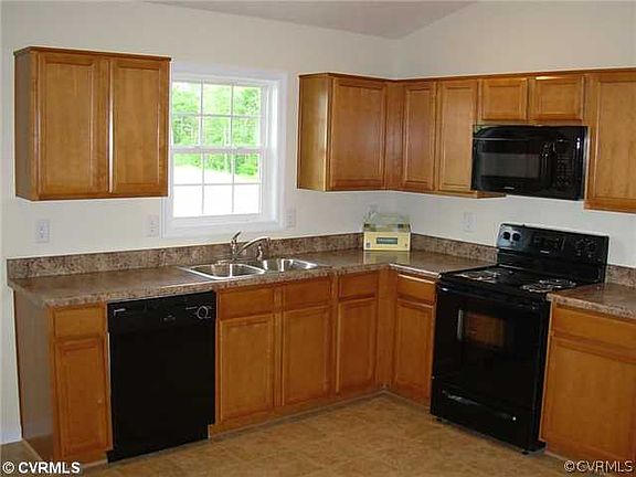 2nd image of 4624 Blackberry Patch Ln
