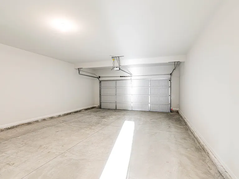 360 Caledonia Ct — Photo 21