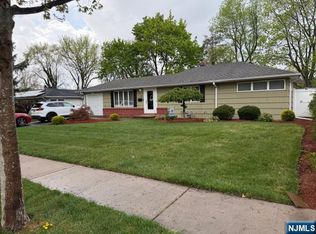 339 5th Ave, River Edge, NJ 07661