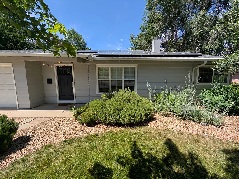838 Juniper Ln — Photo 2