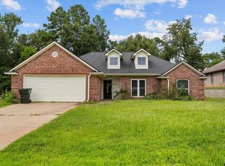 3121 Vineyard Ave, Tyler, TX 75701