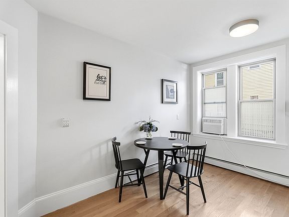 4th image of 32-34 Ditson St #2