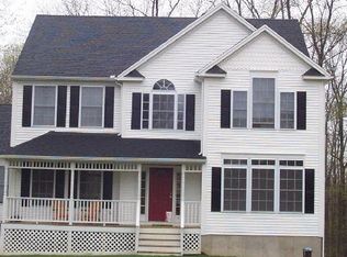 21 Davis Rd, Oxford, CT 06478