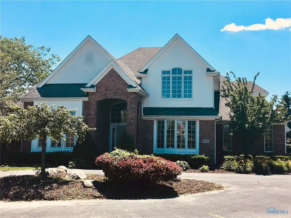 26566 W River Rd photo 1