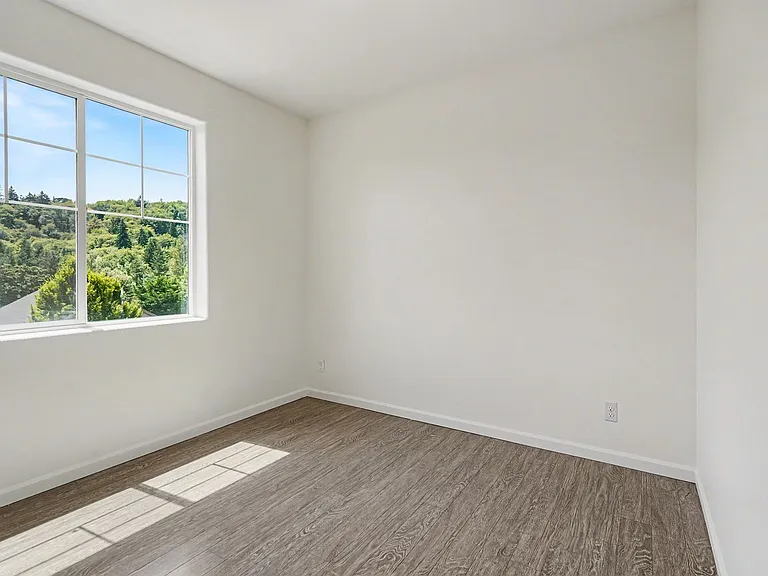 2495 Benjamin Ave NW — Photo 19