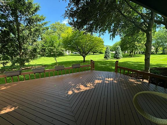 2nd image of 2307 Quail Hollow Ln