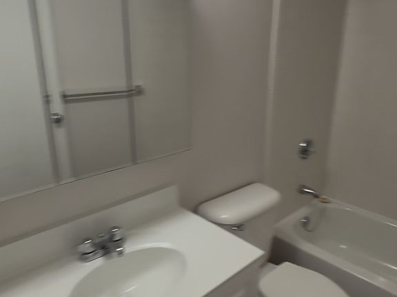 5th image of 69 Gainsborough St #B3