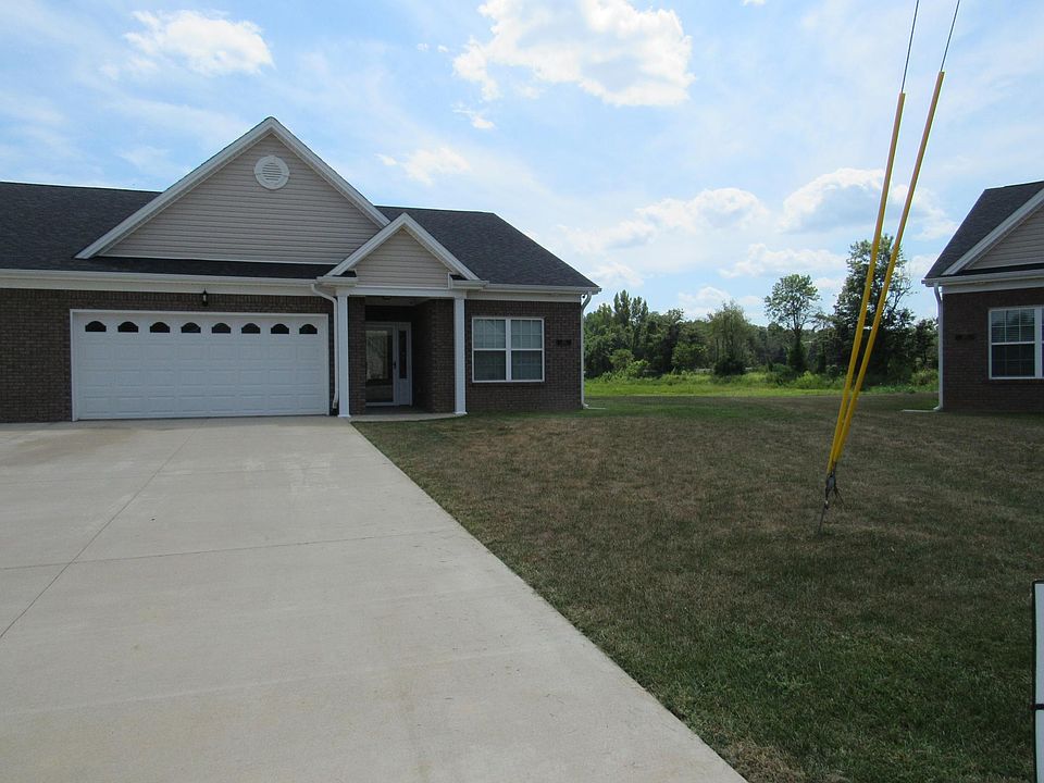 1st image of 168 Shirley Blvd