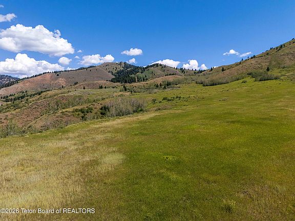 5th image of 3250 E Wildhorse Rd