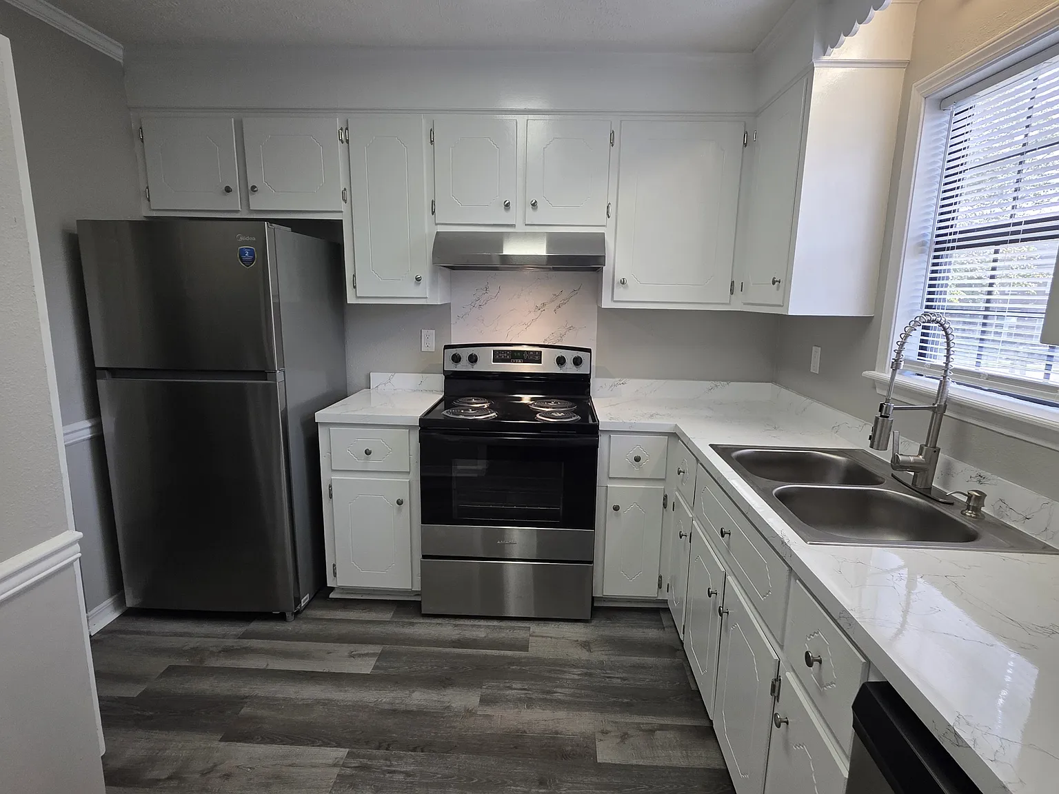 2 bed, 1.5 bath, 1350 sqft, $1,375 — Photo 4