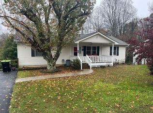 191 Frost Rd, Saluda, NC 28773