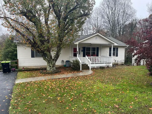 191 Frost Rd, Saluda, NC 28773