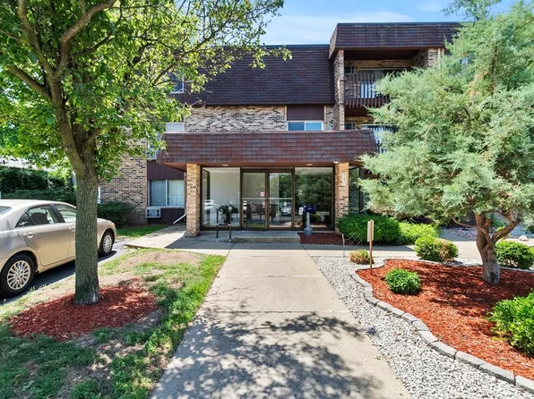 940 E Old Willow Rd APT 305, Prospect Heights, IL 60070