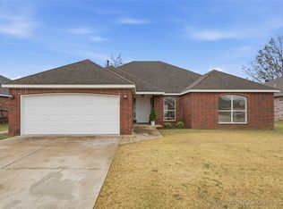 10720 E 119th St N, Collinsville, OK 74021