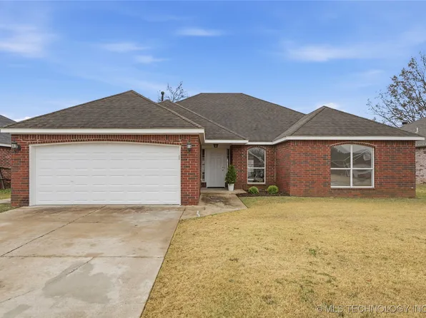 10720 E 119th St N, Collinsville, OK 74021