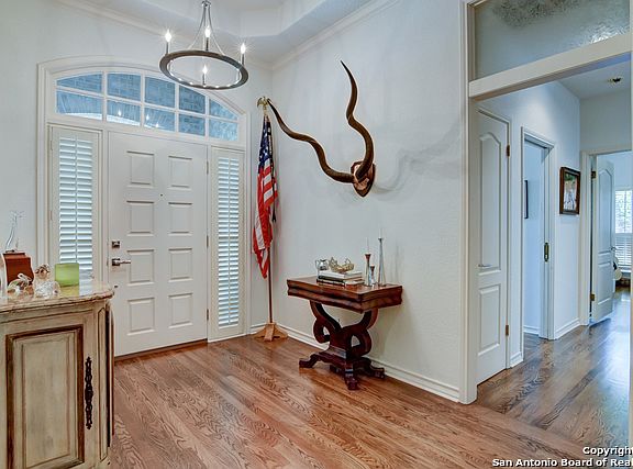 2nd image of 109 Granburg Cir