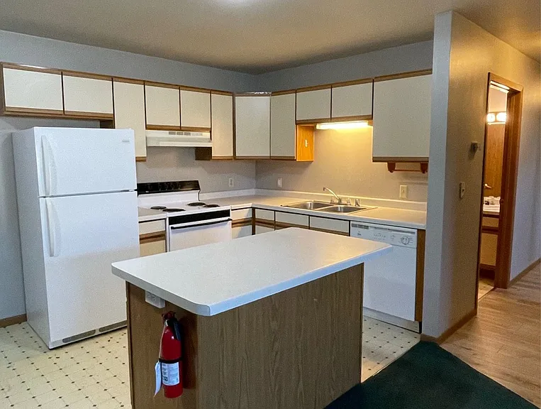 510 Washington St — Photo 7
