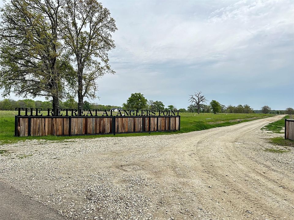 1st image of 7 Anglers Point Dr