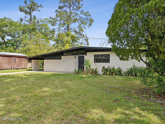 3rd image of 7823 DUBOIS Drive