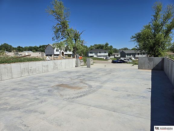 4th image of 3810 N 215th Cir