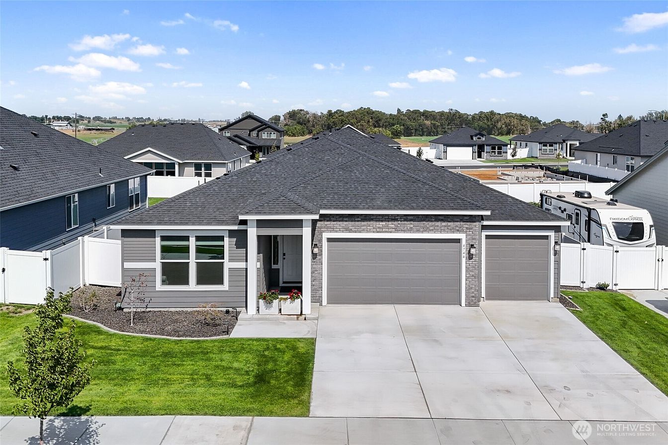 1st image of 4744 W Junco Street