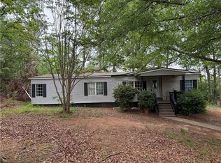 127 Davis St, Central, SC 29630
