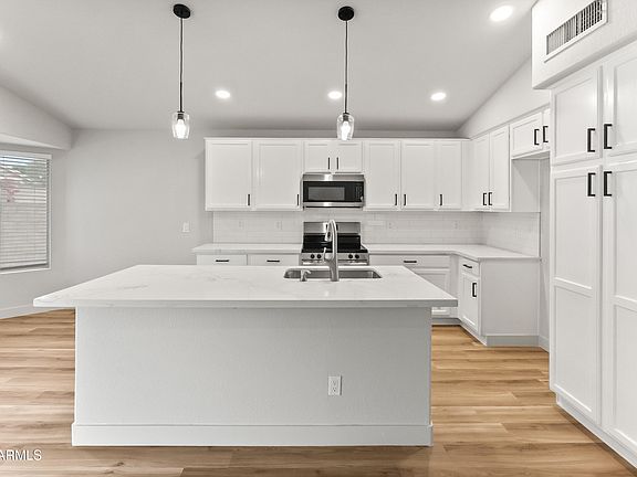 4th image of 14708 W LUPINE Lane