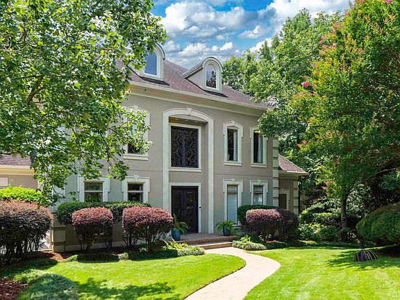 2nd image of 2209 Sterlingwood Dr