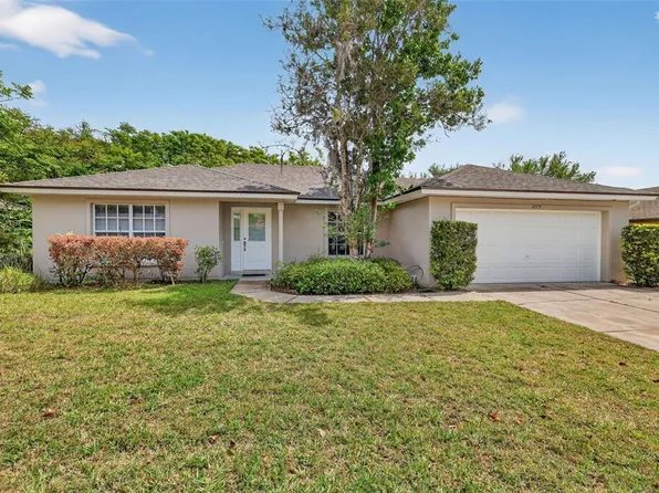 4873 Marsh Harbor Dr, Tavares, FL 32778