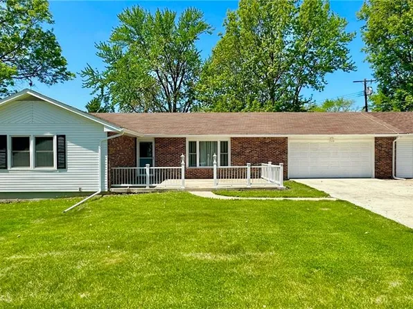 1745 Skier Point, Trenton, MO 64683