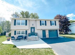 6272 Tobinlea Cir, East Syracuse, NY 13057
