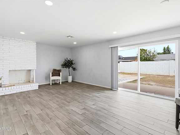 5th image of 2 W FAIRMONT Drive