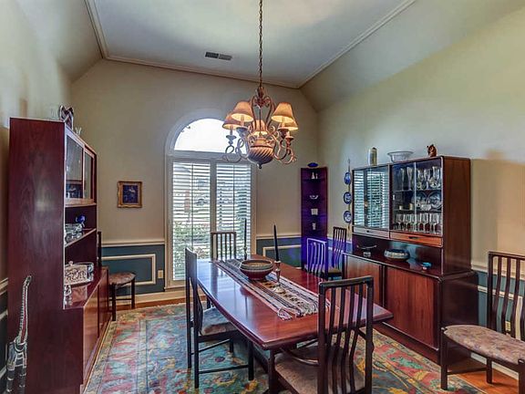 5th image of 1893 Dogwood Hollow Dr