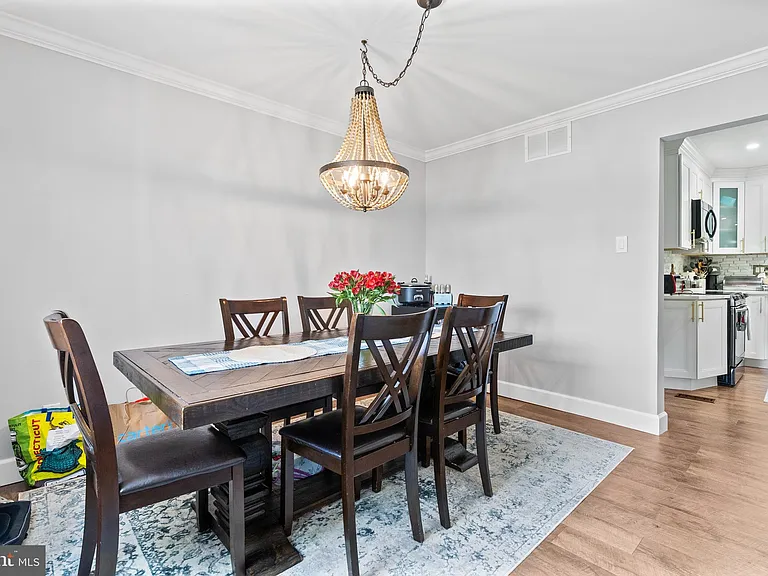 2 Lee Ct — Photo 5