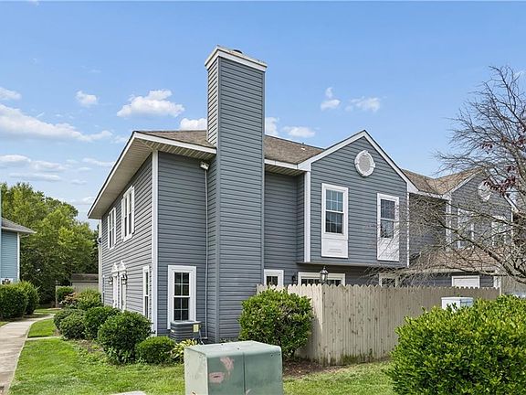 3rd image of 139 Seaside Ln