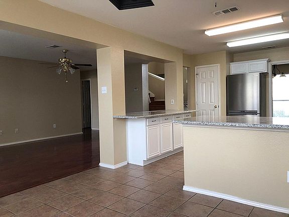 5th image of 10204 Blue Bell Dr