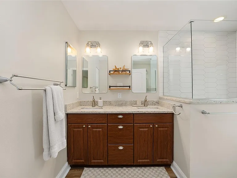 8140 NW 48th Ln — Photo 28