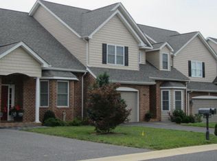 221 Forest Ridge Rd, Staunton, VA 24401