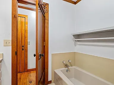 1600 E Covell Rd — Photo 22