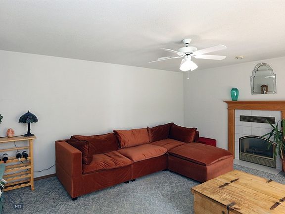 5th image of 1128 Woodland Dr