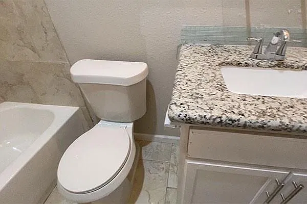 1 bed, 1.0 bath, 1322 sqft, $1,400 — Photo 4