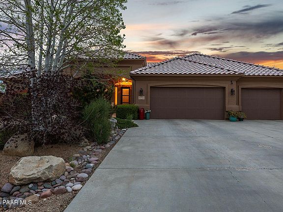 3rd image of 5721 N Honeysuckle Rd