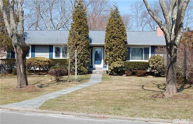 1st image of 101 Woodlawn Ave