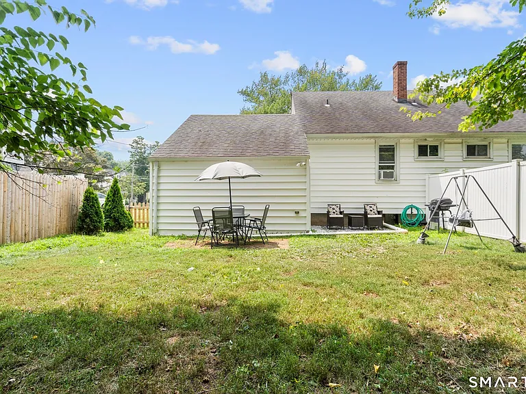 216 Country Rd — Photo 16