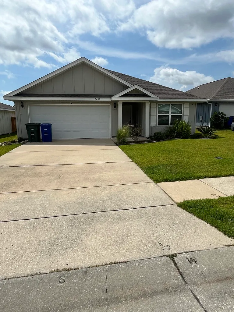 3 bed, 1650 sqft, $1,895 — Photo 2