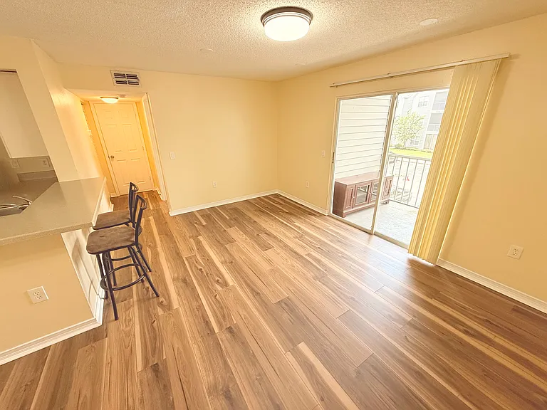 1226 Bermuda Lakes Ln #202 — Photo 7