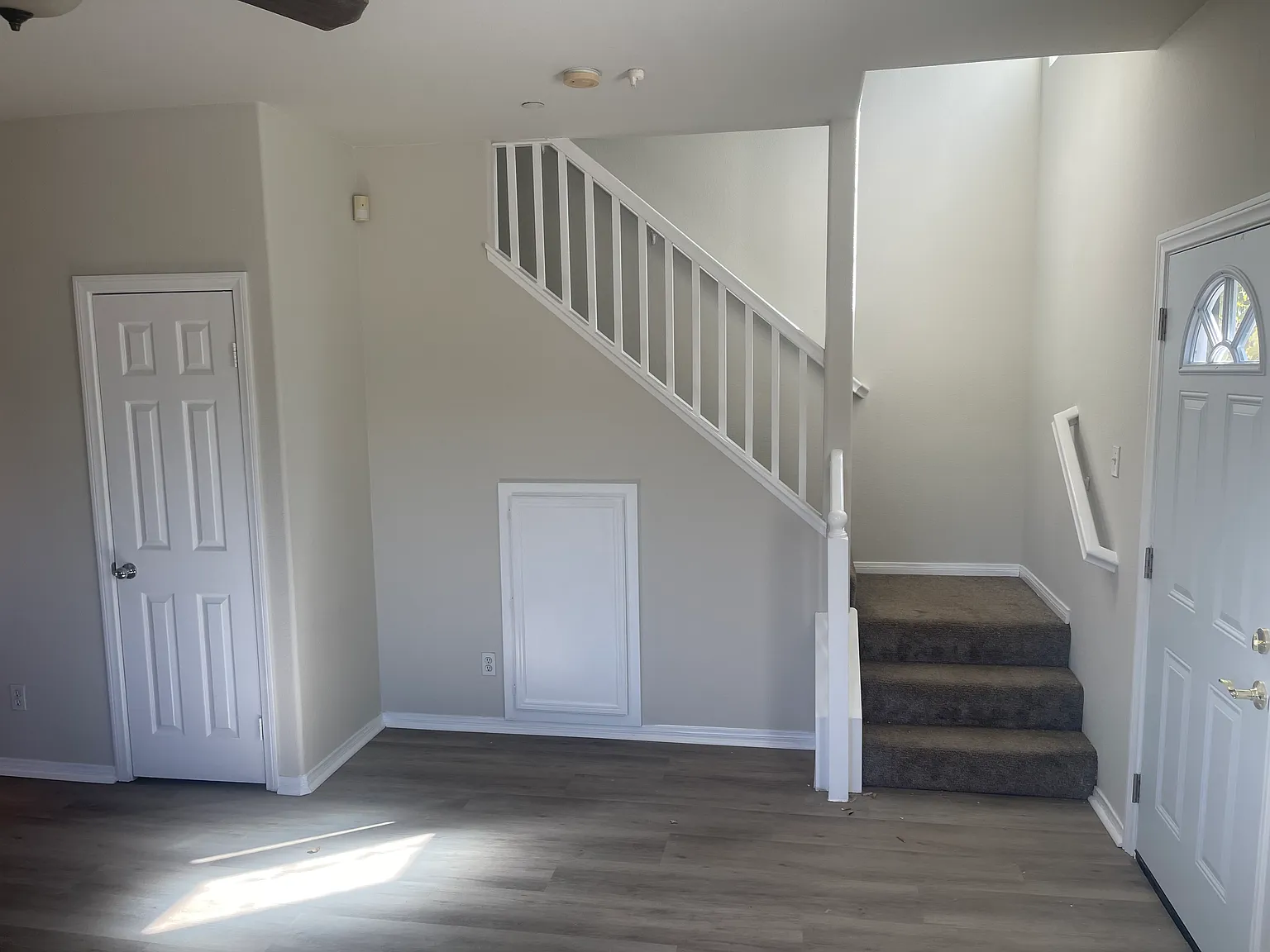 4 bed, 2.5 bath, 1512 sqft, $3,800 — Photo 4