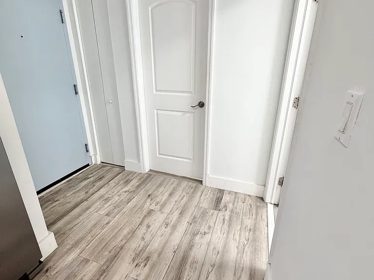 6918 Bay Dr #6 — Photo 10